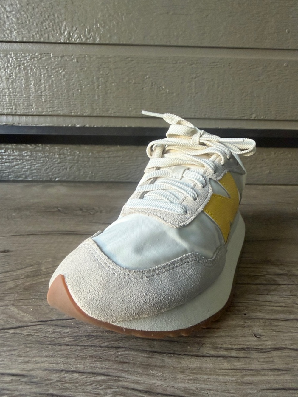 New Balance 237 Women's Sneakers in Cream, Yellow, Tan